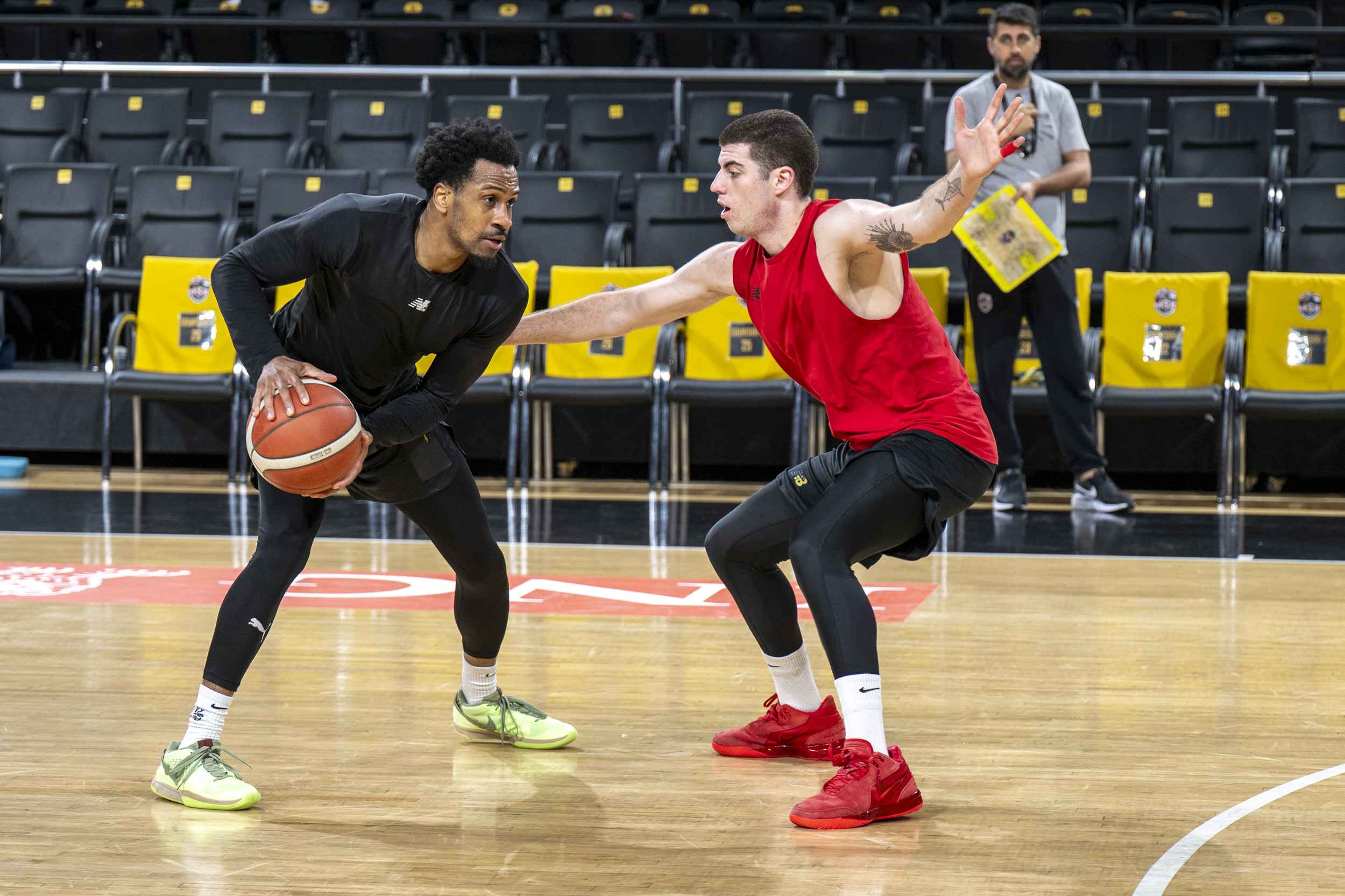Mersin Spor Kulübü Erkek Basketbol Takımı, oynayacağı Bursaspor Yörsan maçına hazırlanıyor<