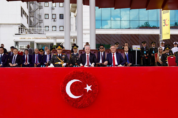 İstanbul’da 30 Ağustos Zafer Bayramı törenle kutlandı<