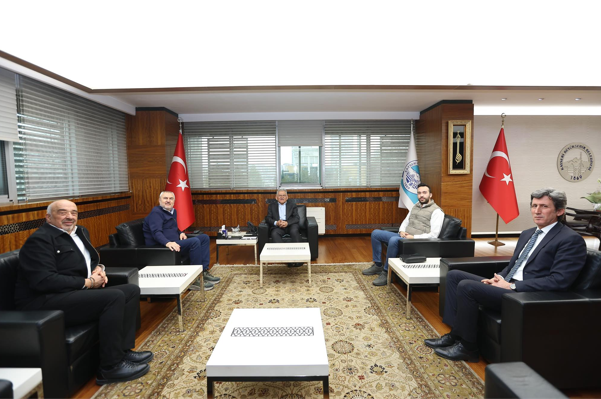 Başkan Büyükkılıç'a ziyaretler sürüyor<