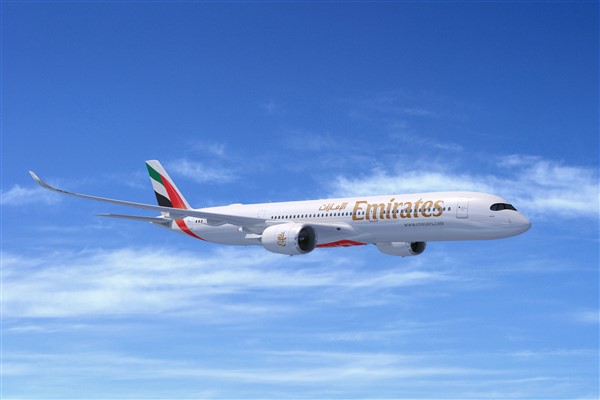 Emirates 50 yeni uçağında geniş bant internet bağlantısı sunmak için yatırım yapıyor