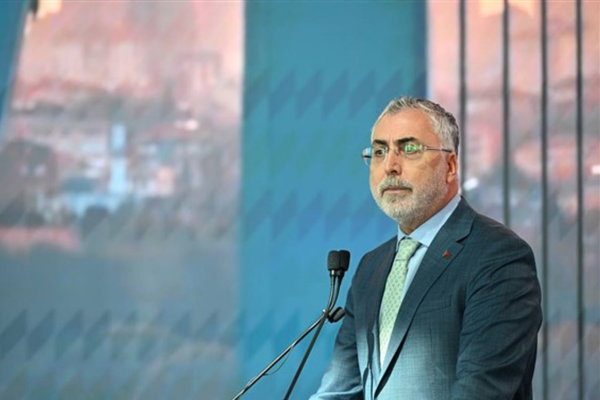 Bakan Işıkhan, Meclis’te görüşmeler gerçekleştirdi<