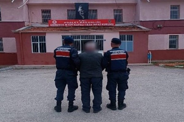 Karaman'da çeşitli suçlarından aranan 30 şahıs yakalandı