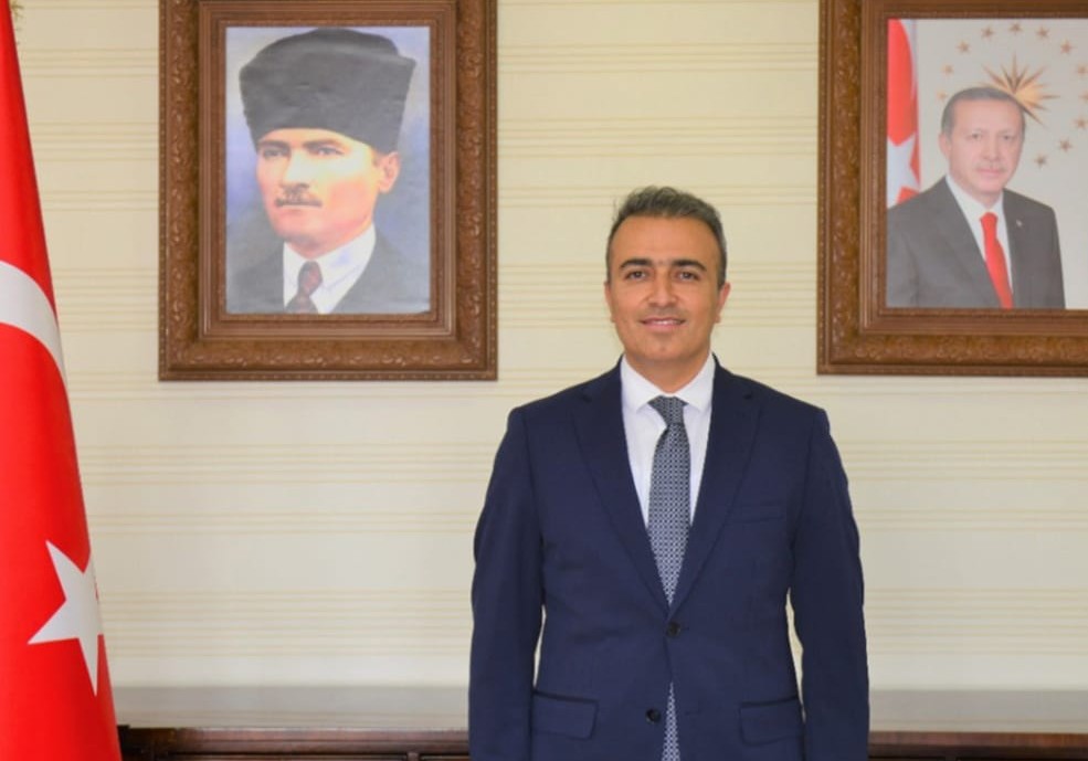 Ardahan Valisi Çiçek’ten 15 Temmuz Demokrasi ve Millî Birlik Günü mesajı<