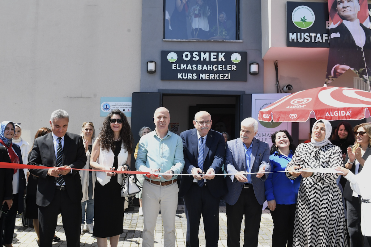 OSMEK kursiyerlerinden yıl sonu sergisi<