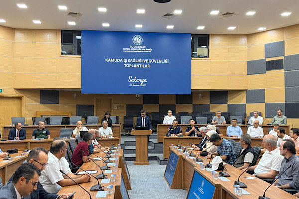 Sakarya'da kamu kurumlarına yönelik İSG Toplantısı gerçekleştirildi<