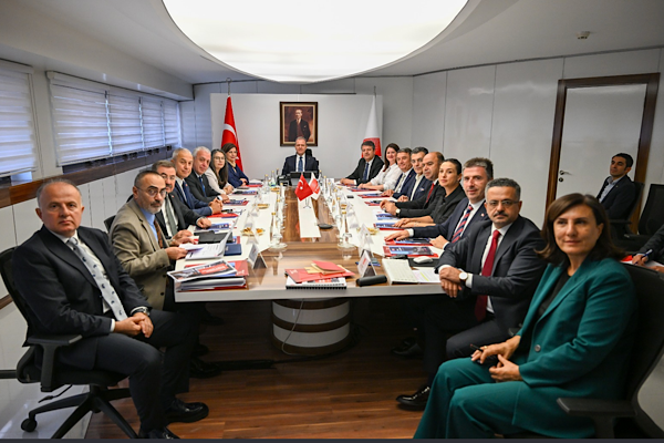 Başkan Ünlüce, Ankara’da çeşitli temaslar gerçekleştirdi