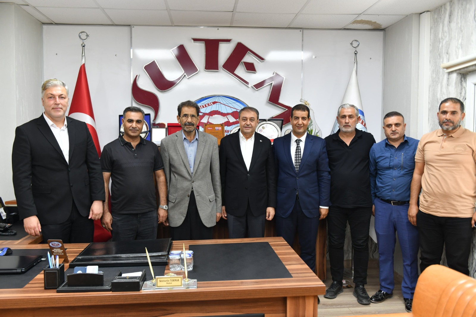 Vali Şıldak, meslek odası ziyaretlerini sürdürüyor<