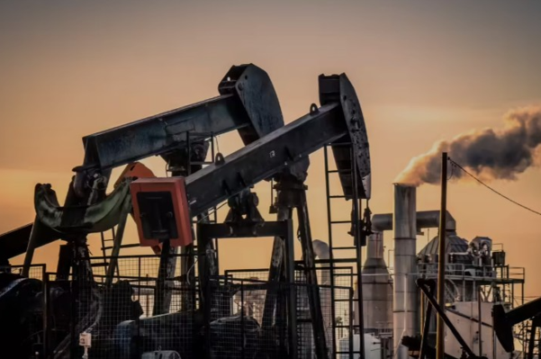 Petrol fiyatlarında jeopolitik risk etkisi sürüyor<