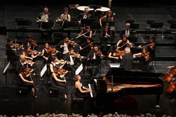 Eskişehir Büyükşehir Belediyesi Senfoni Orkestrası'ndan Mozart gecesi