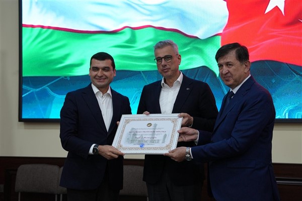 Bakan Memişoğlu, Özbekistan’da Buhara Tıp Merkezi’ni ziyaret etti<