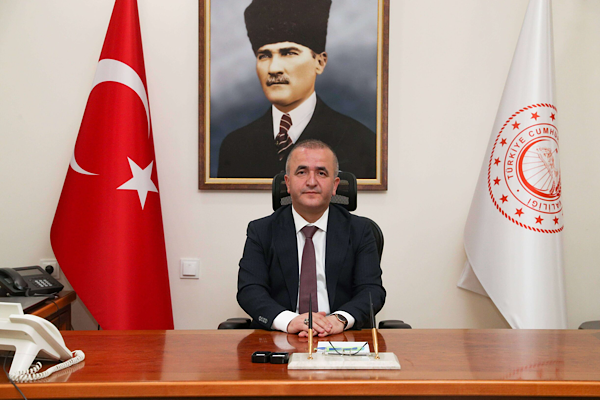 Elazığ Valisi Hatipoğlu’ndan 29 Ekim Cumhuriyet Bayramı mesajı<