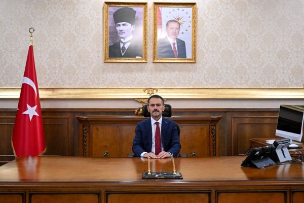 Kocaeli Valisi Aktaş: Hiçbir sınav sizin değerinizi tam olarak ölçemez<