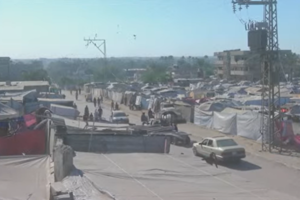  İsrail'in çadırlara düzenlediği hava saldırılarında 5 kişi öldü