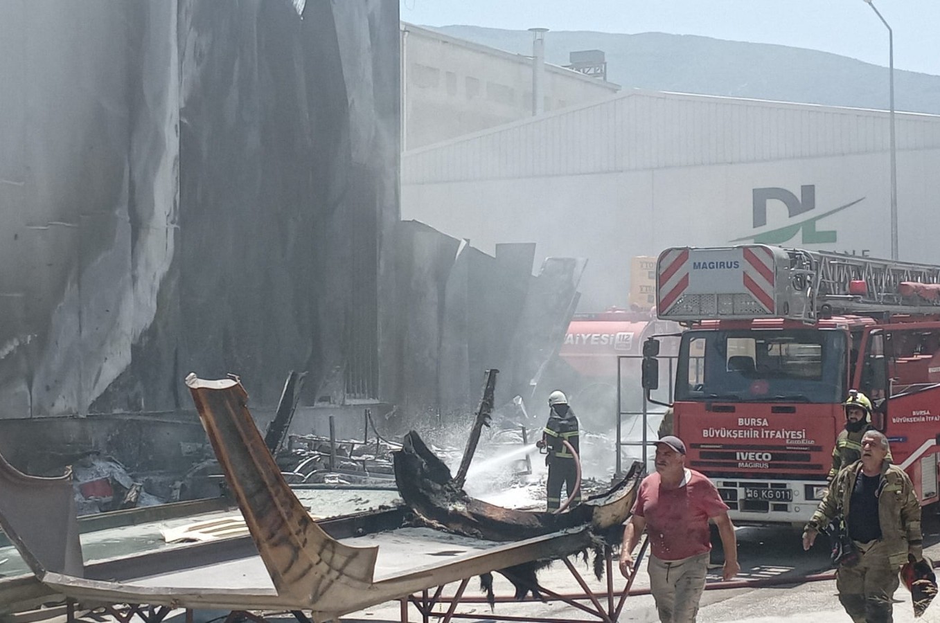Bursa'da fabrika yangını