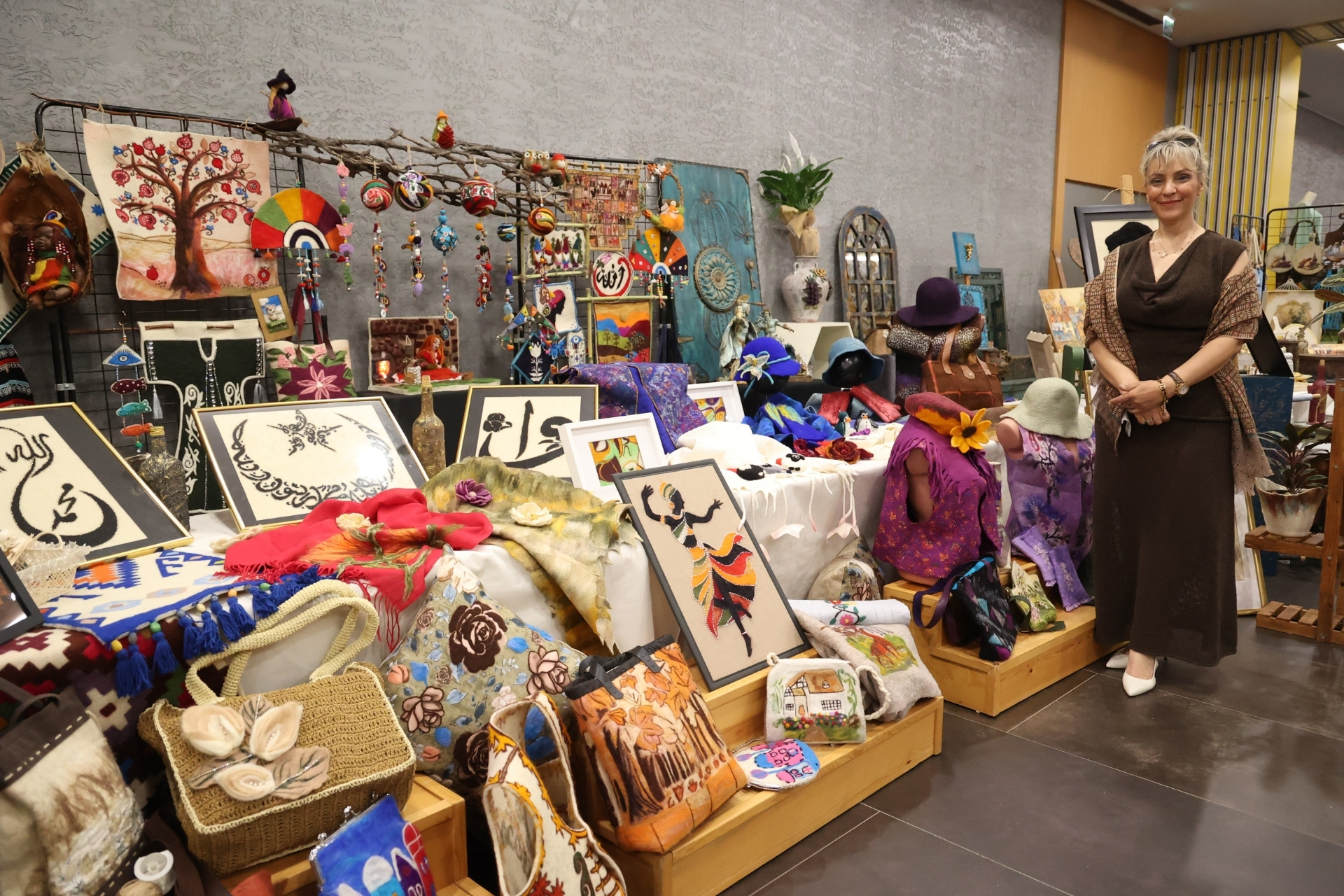 Antalya’da 1600 kursiyerin emeği sergide buluştu