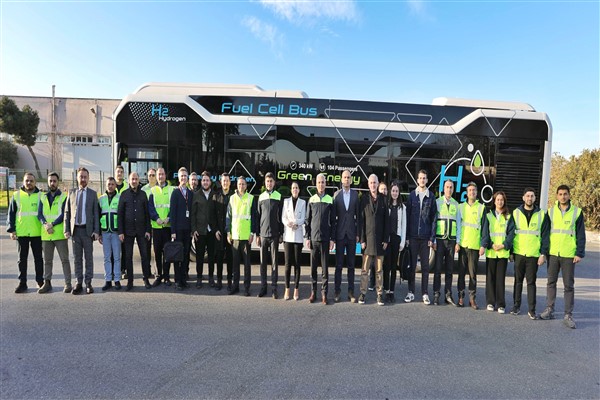 İETT, İstanbul’da Hidrojen Yakıtlı Otobüs için test sürüşü gerçekleştirdi<