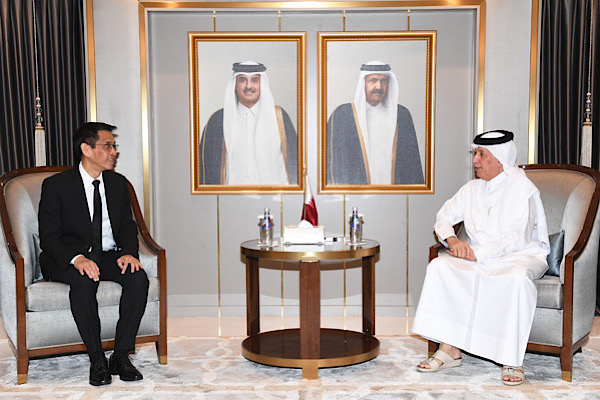 Al Muraikhi, Tayland Krallığı Büyükelçisi Swangsilpa ile görüştü<