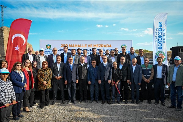 Büyükşehir’den üreticilere boru desteği<