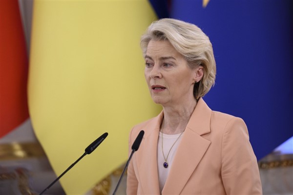 AB Komisyon Başkanı Leyen’den Avustralya Başbakanı Albanese’e tebrik<