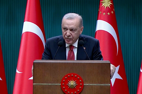 Erdoğan: Başkalarına benzemeyiz , kim olursa olsun hesap sorarız 