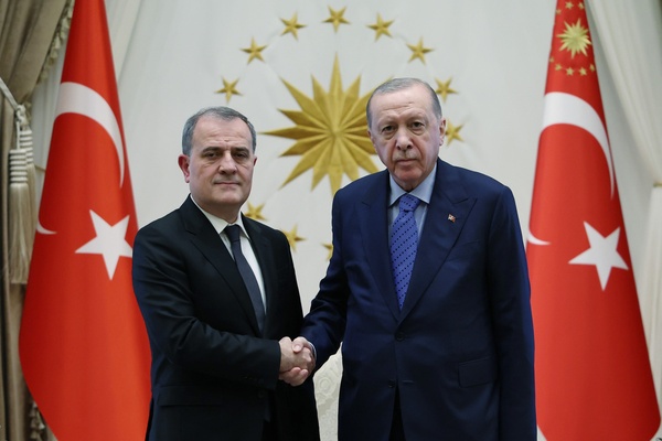 Cumhurbaşkanı Erdoğan, Azerbaycan Dışişleri Bakanı Bayramov’u kabul etti<