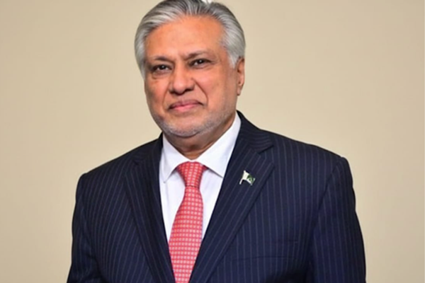 Pakistan Dışişleri Bakanlığı Dar: Arakçi'yi Pakistan'a davet ettim<