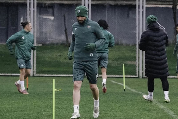 Bursaspor'da Gebze hazırlıkları sürüyor<