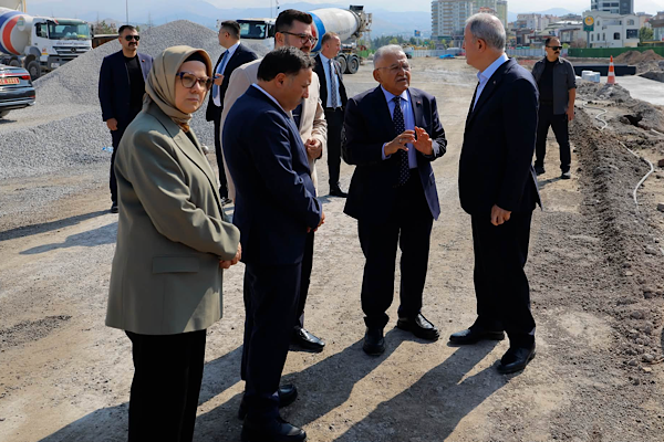 Başkan Büyükkılıç Kayseri'de Kartal Kavşağı ve Paleontoloji Müzesi çalışmalarını inceledi