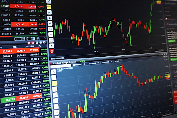 Brent petrol, altın, EUR/USD ve USD/JPY'de kritik teknik seviyeler öne çıkıyor