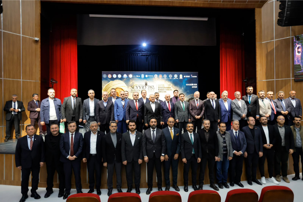 Başkan Büyükkılıç’tan Seyyid Burhaneddin Türbesi çevresi için yeni proje