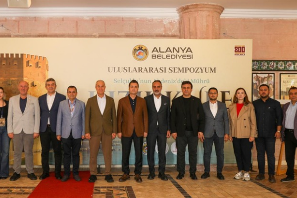 Alanya’da Kızılkule’nin 800’üncü yılı sempozyumla ele alındı<