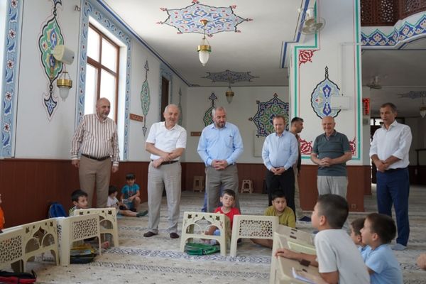 Orhangazi protokolünden Kur’an kursu öğrencilerine ziyaret<