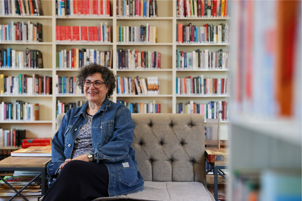 Buca’da Cumhuriyet kütüphanesi ziyaret edildi<