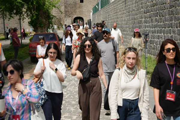 Sur’da Hafıza Yürüyüşü düzenlendi<