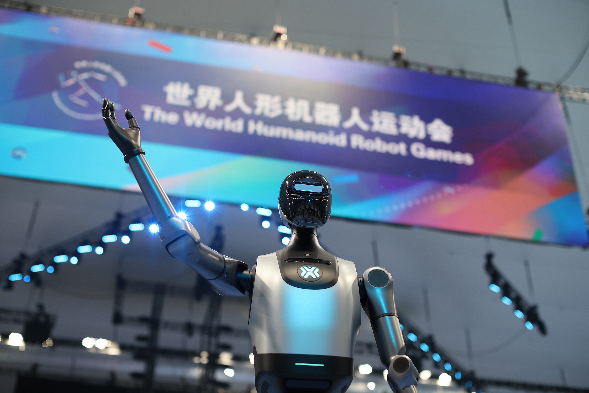 Dünyada ilk İnsansı Robot Spor Oyunları Beijing’de başladı <