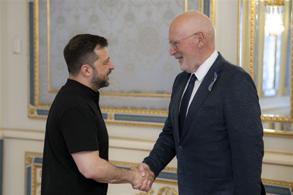 Zelenski, Hollanda Yeşil-Emek İttifakı Lideri Timmermans ile görüştü<