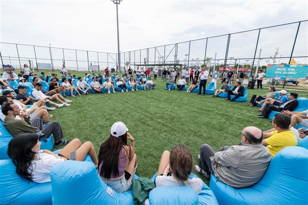 Başkan Tugay’dan gençlerle 19 Mayıs buluşması<