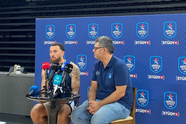 Anadolu Efes’in 2026-2027 sezonu EuroLeague Medya Günü gerçekleştirildi<