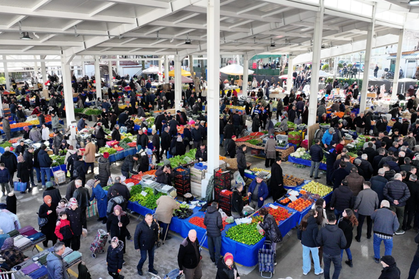 Isparta Gülistan Mahallesi Kapalı Pazar Alanı hizmete açıldı<