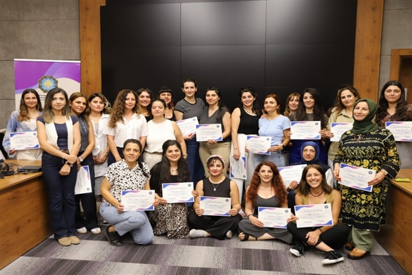 Diyarbakır'da kadınlara Kadın Sağlığı Eğitici Eğitimi verildi