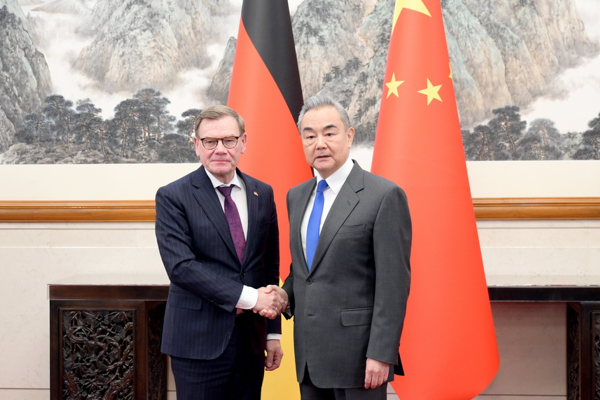 Dışişleri Bakanı Wang: Taiwan antik çağlardan beri Çin topraklarının bir parçasıdır<