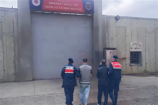 Sakarya'da uyuşturucu operasyonu sonucu üç şahıs tutuklandı