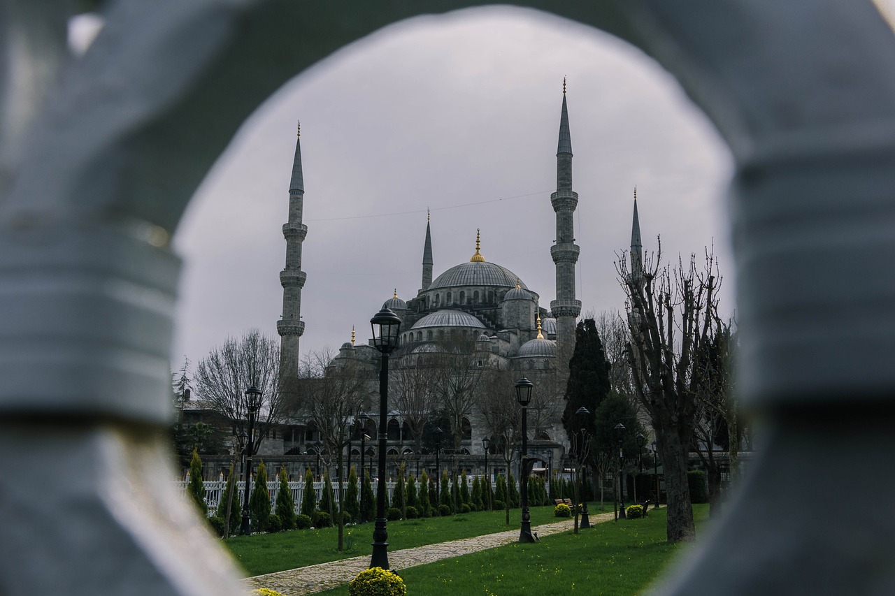 Eski CHP Bursa Milletvekili Prof. Dr. Lale Karabıyık hayatını kaybetti<