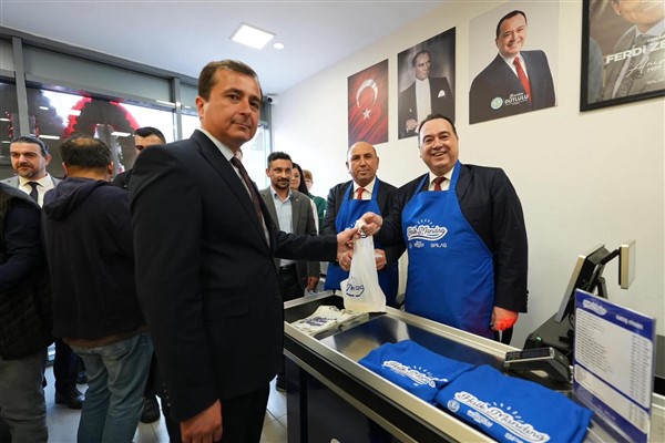 Sarıgöl'de Kent Lokantası ve Halk Mandıra açıldı