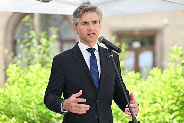 Budrys: Rusya'ya baskıyı artırmalı ve onu müzakere masasına zorlamalıyız