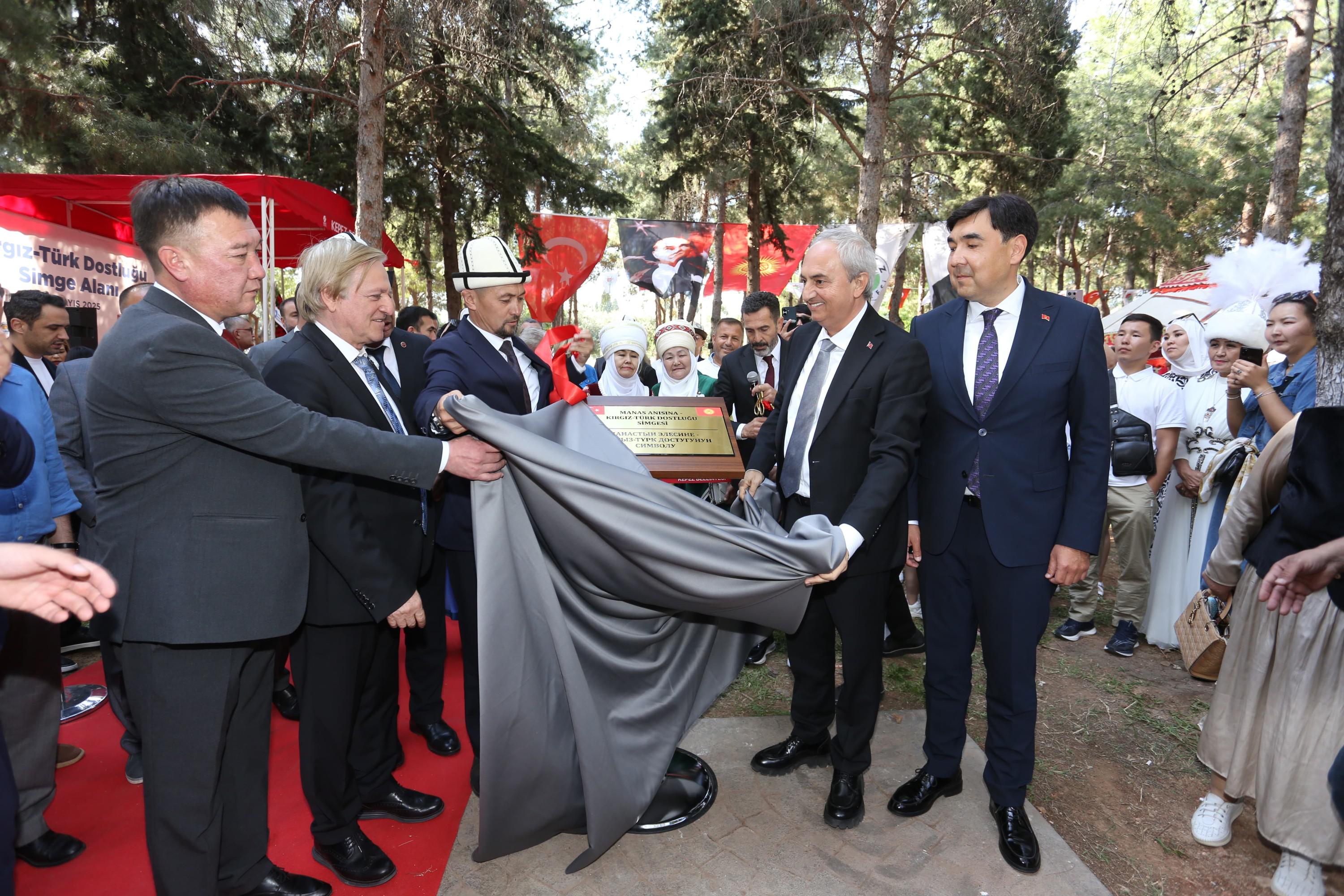 Kepez Belediyesi'nden Kırgız-Türk Dostluğu Simge Alanı<
