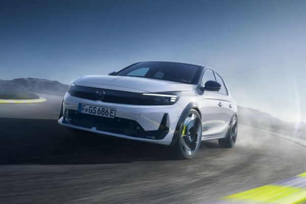 Yeni Opel Corsa ile “Hot Hatch” ruhu yeni bir boyut kazandı<