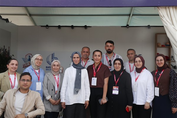 Sümeyye Erdoğan Bayraktar, Engelliler Sarayı standını ziyaret etti 