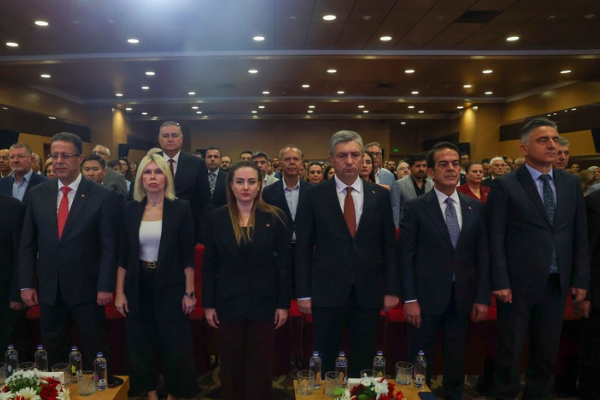 Özdemir, Antalya Su Zirvesi’ne katıldı