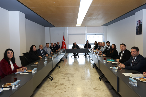 Başkan Özdemir, sanayi bölgeleri temsilcileriyle buluştu<